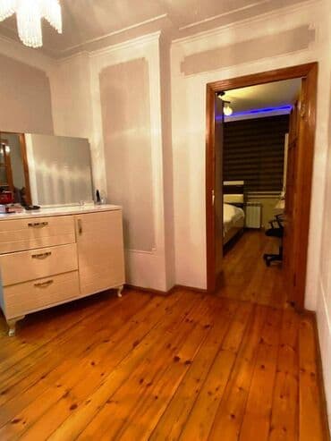 gencede 3 otaqli evlerin qiymeti: 3 otaqlı, Yeni tikili, m. Qara Qarayev, 105 kv. m — 12