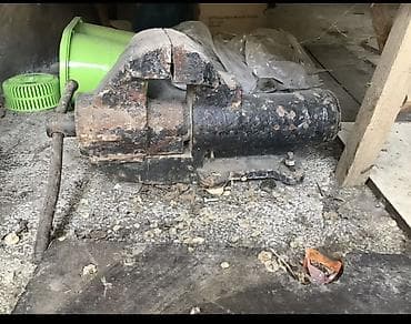 Rus mengenesi Ağır tip dəzgah qısqacı (vice) - Material: tökmə