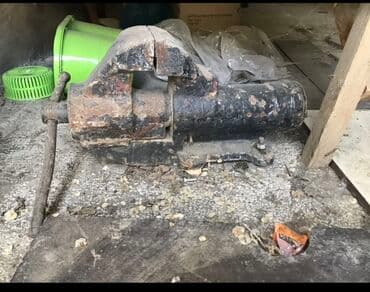 bolt profil: Ağır tip dəzgah mengəsi (bench vise) - Material: tam metal gövdə — 2