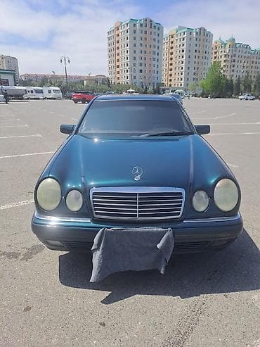 mersedes oturacaq: Mercedes-Benz E 240: 2.4 l | 1999 il Sedan — 2