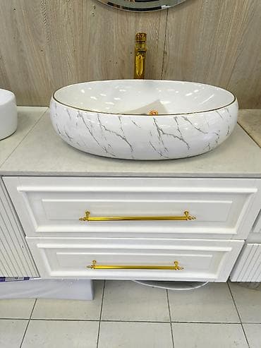 Mərmər naxışlı, oval formalı üstəqoyma unitaz qabı (ümumi olaraq — 1