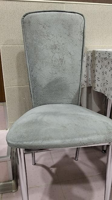 Mətbəx üçün, İşlənmiş, Açılmayan, Dördbucaq masa, 4 stul