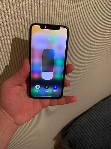 apple notebook: IPhone Xs, 64 GB, Qızılı, Zəmanət, Simsiz şarj, Face ID — 3