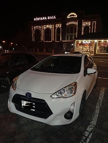 Toyota Aqua: 1.5 l | 2017 il Hetçbek