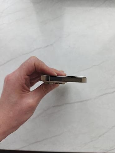 telefonlar iphone: IPhone 14 Pro, 128 GB, Qızılı, Simsiz şarj — 3