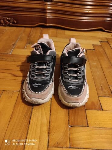 kicik dabanlı ayaqqabı: Ayaqqabı(qız uşağı üçün) — 2