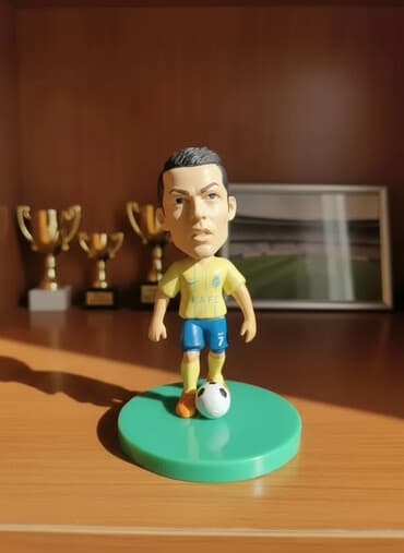 20 cent kaç manat: Futbolcu fiquru Temiz vezyetedir Standı ve topu ilə birlikdə verilir — 1