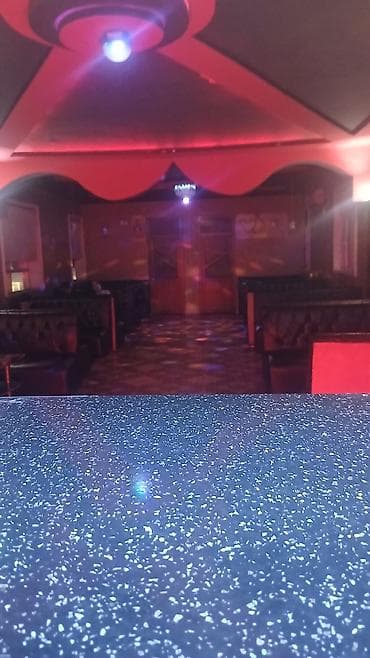 Ev personalı və təmizlik: Ofisiant tələb olunur — 1