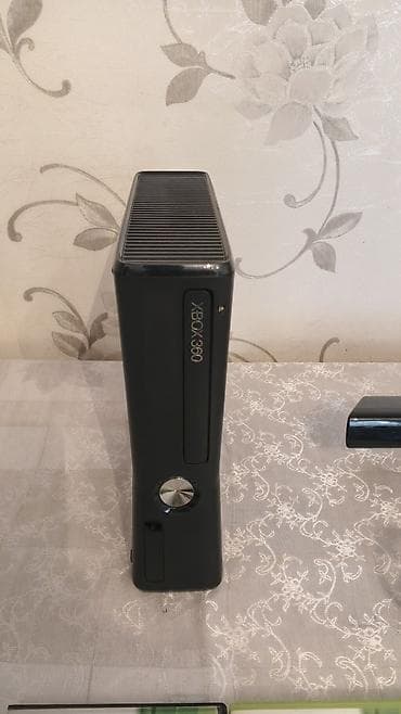 xbox one x: Xbox 360 (Slim) oyun konsolu paketi Komplekt: - Xbox 360 Slim konsolu — 5