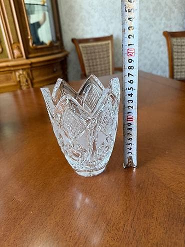 ev eşyası: Bir vaza, Xrustal — 2
