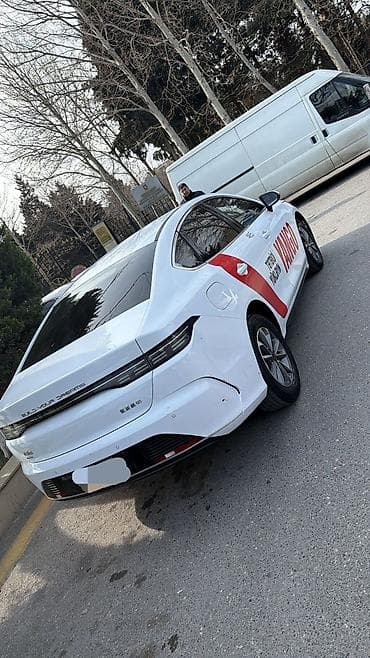 BYD Destroyer 05: 1.5 l | 2025 il 31000 km Sedan — 2