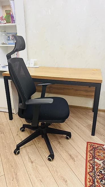 Erqonomik ofis dəsti – masa və kreslo - Masa: Minimalist dizaynlı lalafo.az -da Erqonomik ofis dəsti – masa və kreslo - Masa: Minimalist dizaynlı