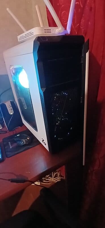 stolustu komputerlər: Gaming PC komplekti - Sistem bloku: ağ-qara korpus, ön və arxa — 6