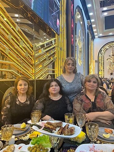 2024 kiraye evler: Bakıxanov qəs Mehmandarov küç. stansiyaya yaxın mərkəz yolda — 2