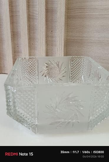 Xrustal qab - Kənarlar: çoxbucaqlı, möhkəm qalın haşiyə - İstifadə