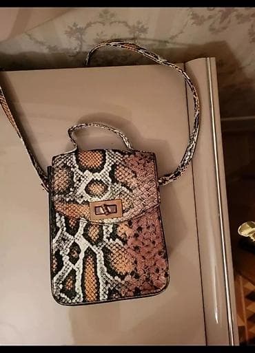 Lc waikiki çanta. Telefon ve kawlok ùçun. Az işlenib. 27 azne alinib