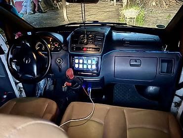 Mercedes-Benz Vito: 2.2 л | 2010 г. Бус — 3