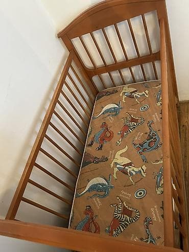 divan satilir tecili: Oğlan və qız üçün, İşlənmiş, Dördbucaq, Beşik, Dəstsiz, Matras ilə, Yellənmə mexanizmsiz — 2