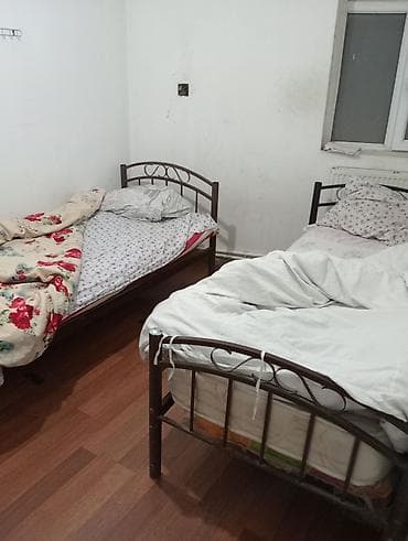 qaradag rayonu kiraye evler: Salam.3 otaxlı ev kirayə verirəm.ailə üçün.ev çox böyük evdi.makler — 8