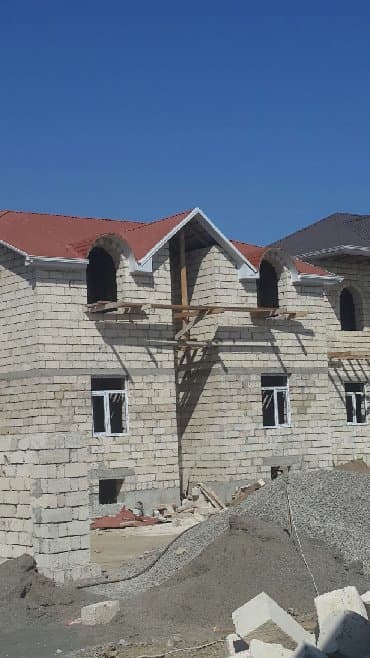 4 faizli ipotekada olan evler: Masazır 4 otaqlı, 120 kv. m, Kredit var, Təmirsiz — 6