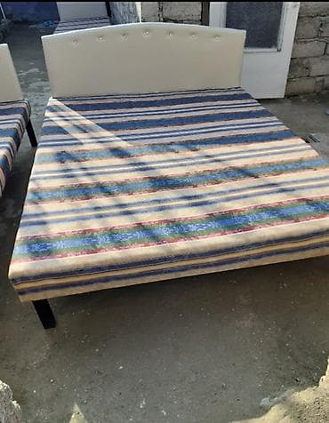 Çarpayı
Taza hazırı var
Çatdırılma münasib qiymətə
Vopçat aktivdir