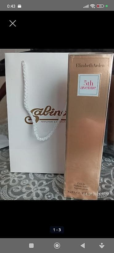 Elizabeth Arden 5th avenue NYC edp 125 ml 80 azn Gucci Flora Gorgeous