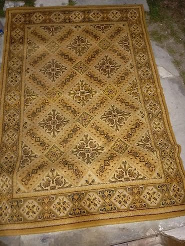 - Məhsul: Xalça (2 ədəd) 1) Xardal-sarı tonlarda klassik naxışlı