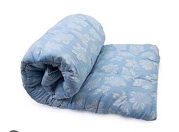 güllü tort: Məhsul: Yüngül yun - Material: Yumuşaq parça örtük, güllü naxışlı — 1