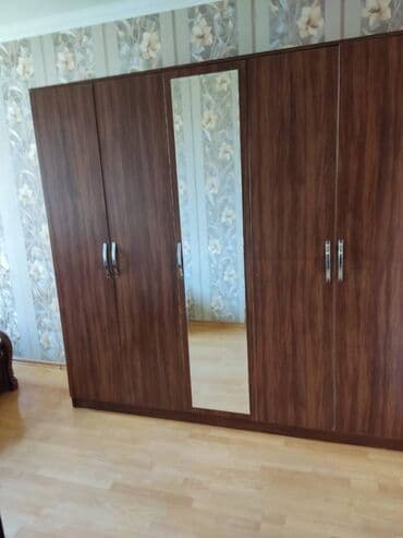 bine qesebesinde ev: Binəqədi rayonu,9 mkr,244 saylı məktəbin yanı,5 mərtəbənin,5-ci — 3