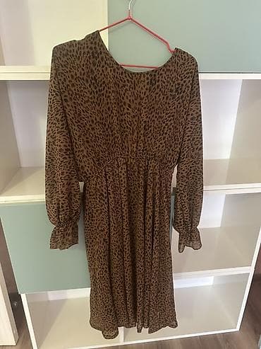 Qadın paltarı – leopard naxışlı, qəhvəyi tonlarda - Model: Uzun