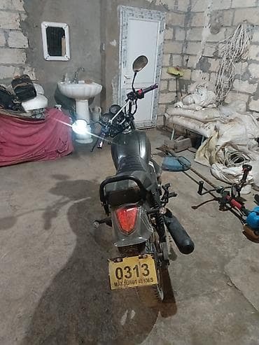 Moped/motorsiklet – şəhər daxili və qısa məsafələr üçün praktik model