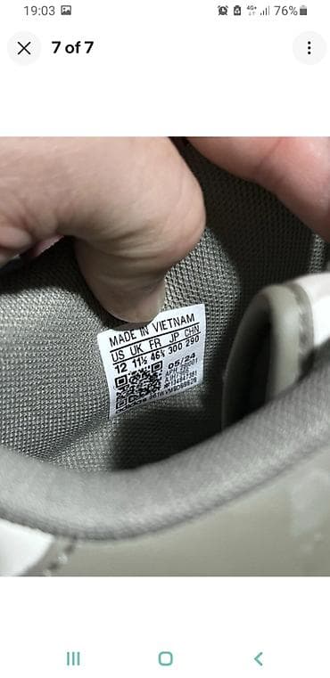 Amerikadan yeni gəlib. Az geyinilib. US 12, UK 11. 46 ölçü — 4