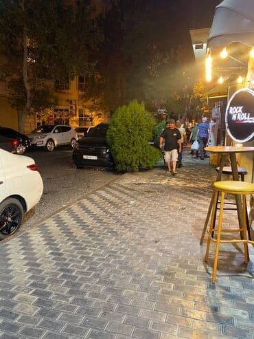 bakı tikiş evi ünvanları: İçəri şəhər metrosuna yaxın Torqovuya yaxın əşyali təmirli 1 otağlı — 8