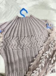 jaketler qadin ucun: Qadın trikotaj bluz/sviter - Rəng: boz-taupe - Model: qısa kəsim, dar — 2