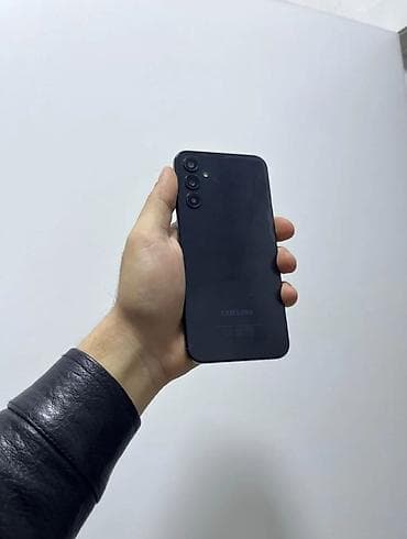 ucuz telefonlar islenmis: Samsung Galaxy A24 4G, 128 GB, rəng - Qara, Barmaq izi — 2