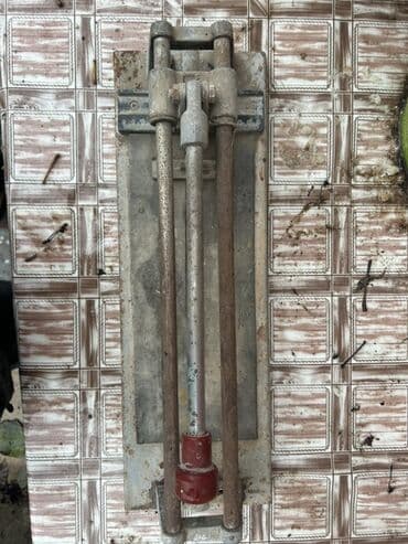 demir kesen: Kafel/döşəmə üçün əl tipli kafel kəsən (manual tile cutter) — 1