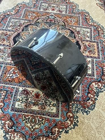 4 teker velosiped: Qara rəngli bas-baraban (kick drum) korpusu - Korpus: çoxqatlı ağac — 1