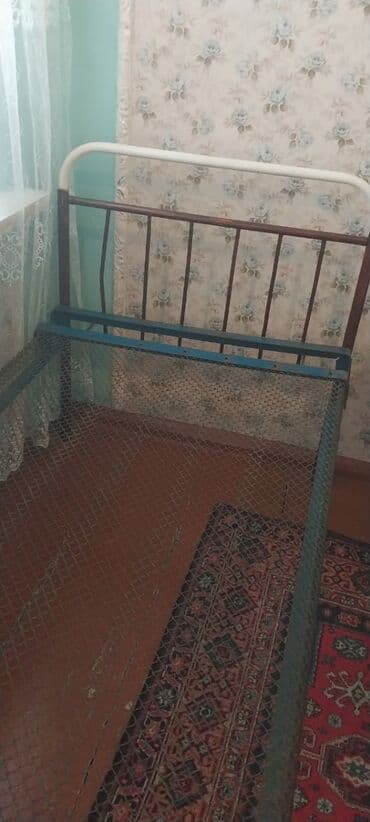 işlənmiş tək kravatlar: Oğlan və qız üçün, İşlənmiş, Çarpayı — 1