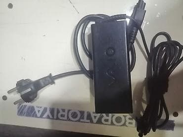 panasonic vk 750: Sony AC Adapter – VGP-AC19V42 HP Notbukun uzerinde gelen orjinal — 4