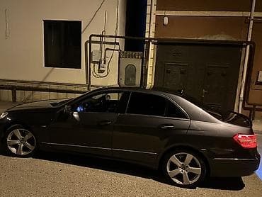 13 disk: Mercedes-Benz E-Class: 2.2 l | 2011 il Sedan — 5