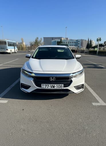 Honda Insight: 1.5 l | 2020 il Sedan