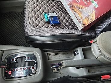 sukan satisi: Volkswagen Passat: 1.8 l | 1988 il Sedan — 7