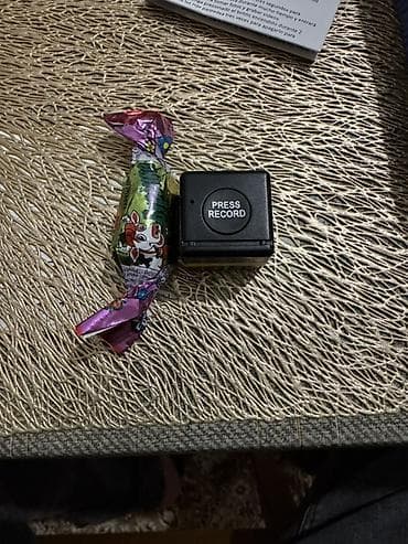 gizli ses yazma aparatı: Mini Kamera – FX-01 model Xüsusiyyətlər: - Ultra kiçik kub dizayn — 2