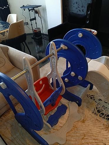 Sürüşkən və yelləncək. Toys Baku-dan 250 manata alınıb. İstifadə — 4