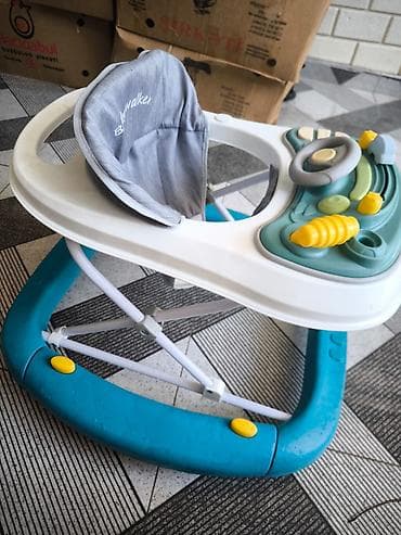 Tibbi məhsullar: Uşaq gəzdirəni – Babywalker - Rənglər: ağ korpus, mavi alt baza, boz — 3