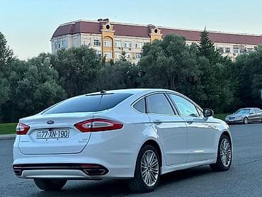audi a5: Ford Fusion: 2 l | 2014 il 161000 km Sedan — 8