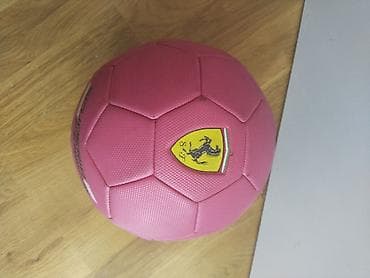 Scuderia Ferrari futbol topu – Qirmizi reng Temiz original topdur — 2
