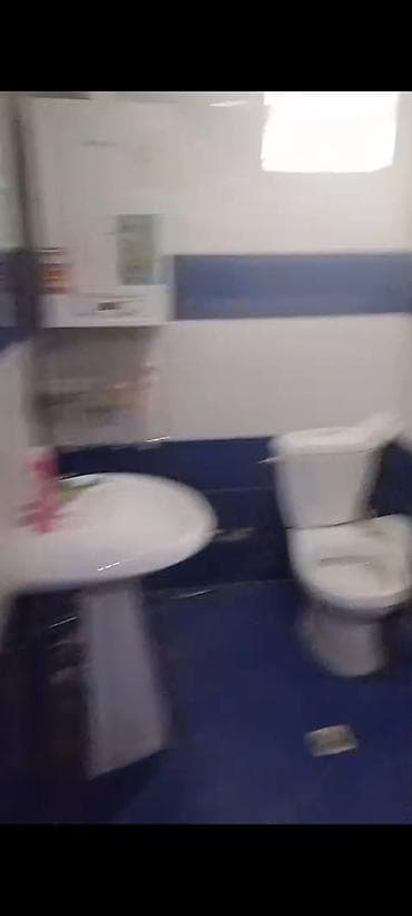 бак для душа: Sanitar qovşaq – tam komplekt - Tərtibat: ağ-göy keramika plitələr — 2