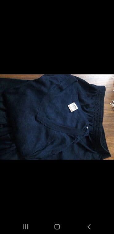 string alt paltarı: Öztaş firmasına məxsus pinjama dəsti. Təzədi istifadə olunmayıb. M — 2