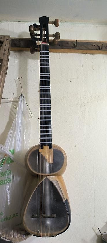 tar kaman qaval: Tar Aşağdakılardan əlavə kimə nə marağlı olsa nömrəyə zəng vursun. - — 3